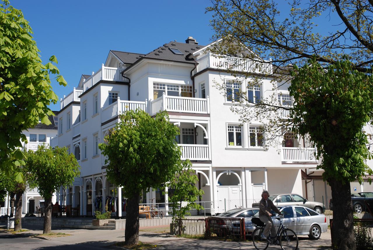 "Villa Laetitia" - Wg 15 - Zentral, Strandnah, 2 Balkone Binz Exterior foto
